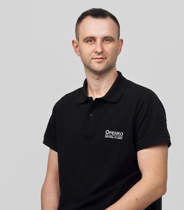Опенько Андрій: Лікар-стоматолог, хірург-ортопед